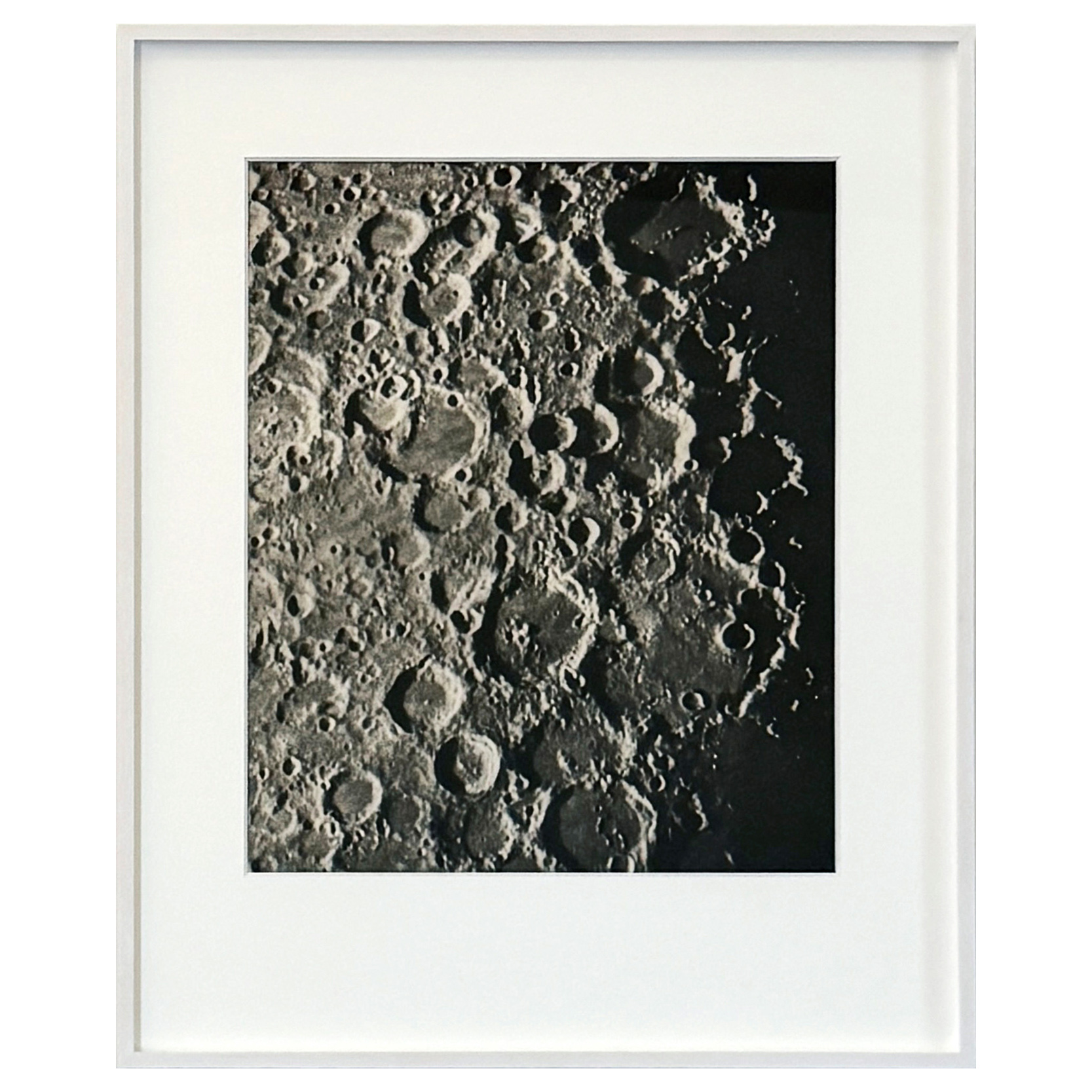 https://pazdabutler.com/upload/exhibitions/_-title/Moon_.jpg