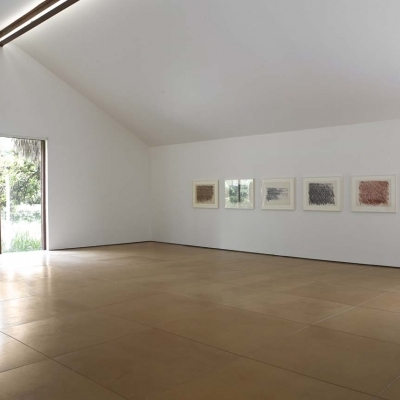 https://pazdabutler.com/upload/exhibitions/_-title/Cy_Twombly_04.jpg