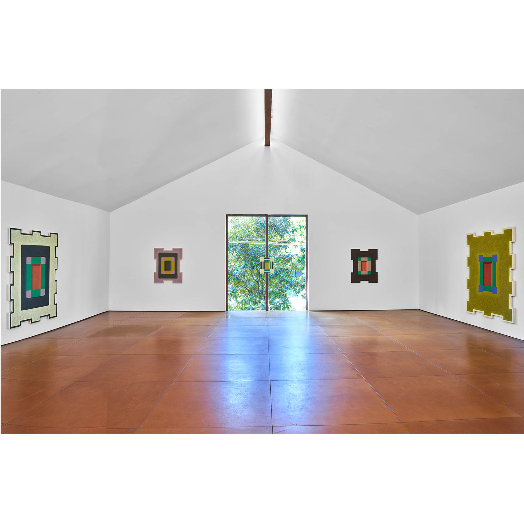 https://pazdabutler.com/upload/exhibitions/_-title/CF178715resize.jpg